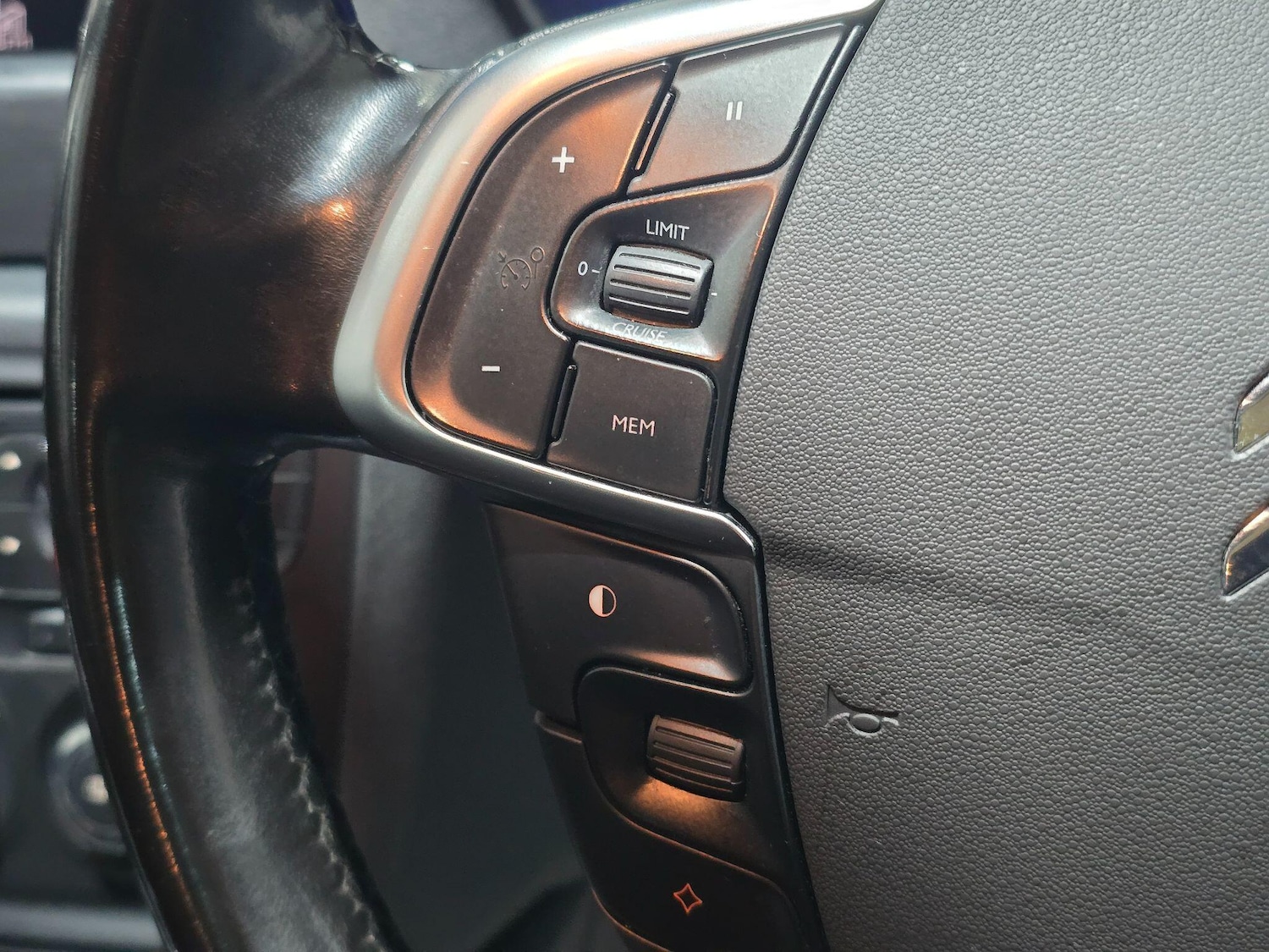 Used Citroen DS3 2012 for sale - 76283917: Photo 26
