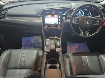 Used Honda Civic 2018 for sale - 78704612: Photo