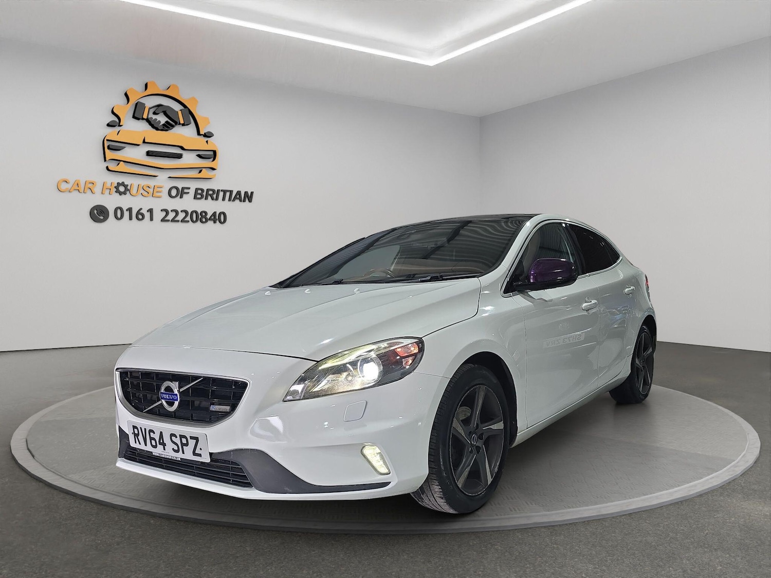Used Volvo V40 2014 for sale - 78007587: Photo 1