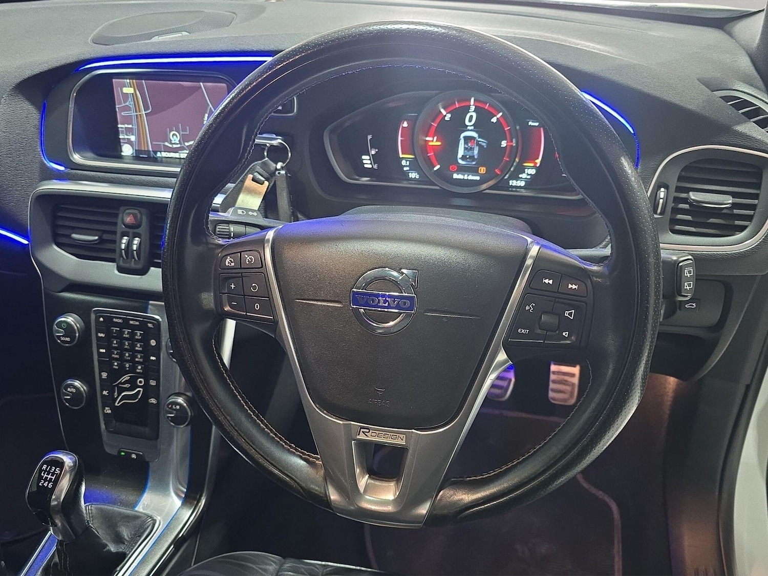 Used Volvo V40 2014 for sale - 78007587: Photo 16