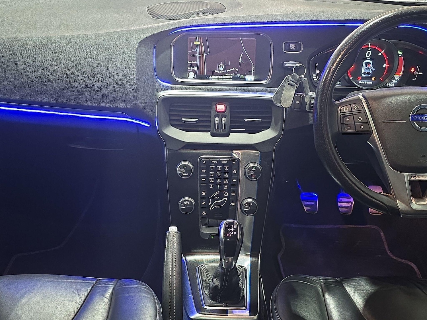 Used Volvo V40 2014 for sale - 78007587: Photo 19