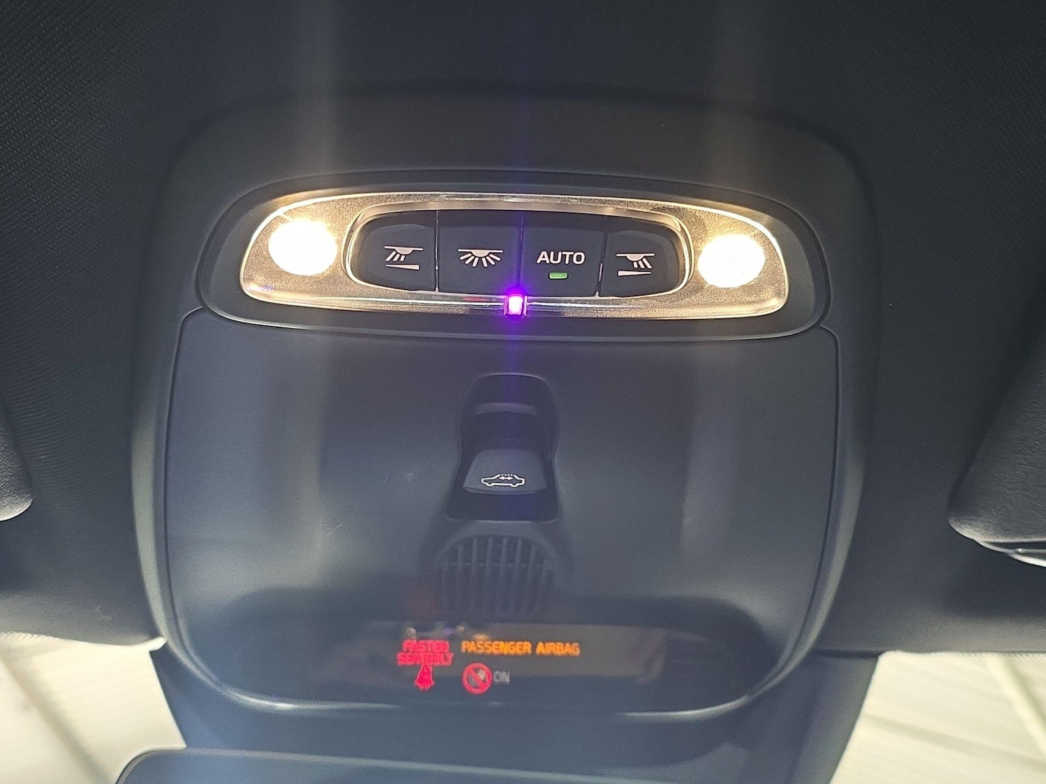 Used Volvo V40 2014 for sale - 78007587: Photo 20