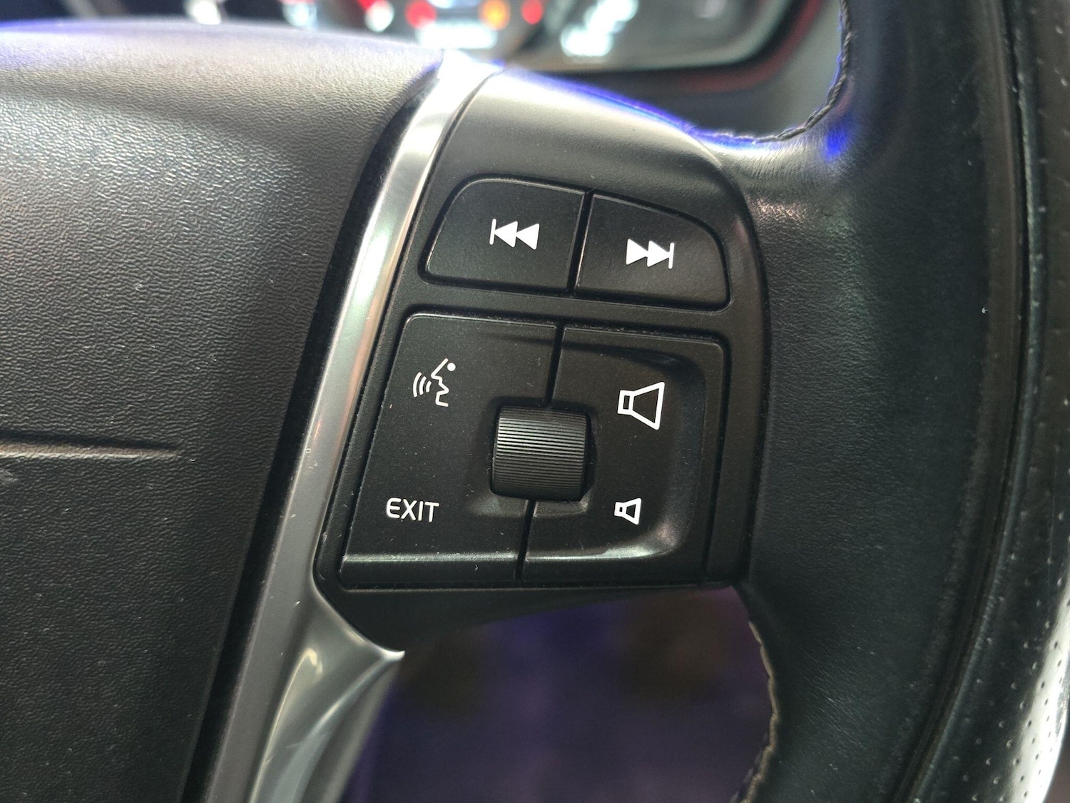 Used Volvo V40 2014 for sale - 78007587: Photo 30