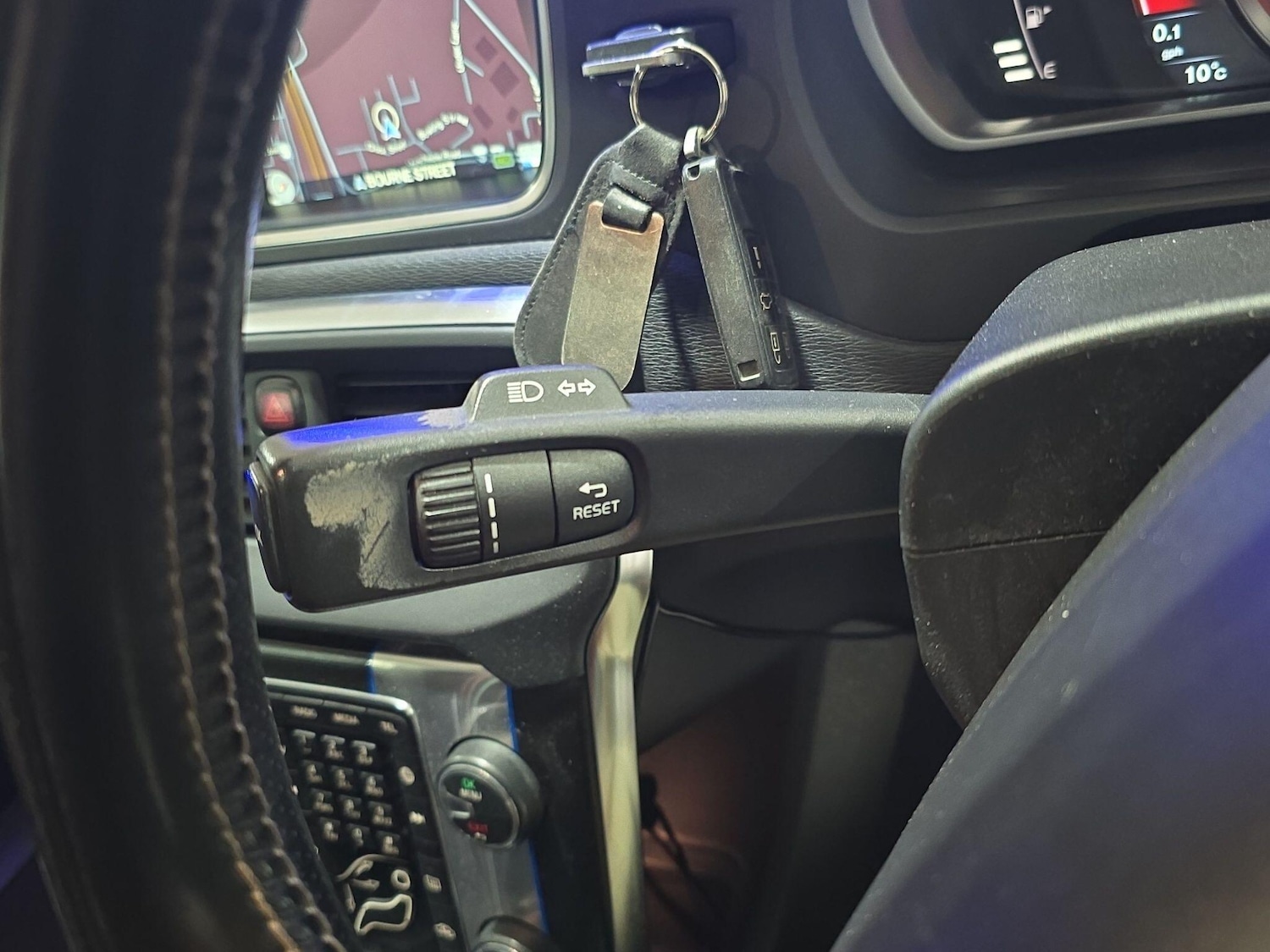 Used Volvo V40 2014 for sale - 78007587: Photo 33