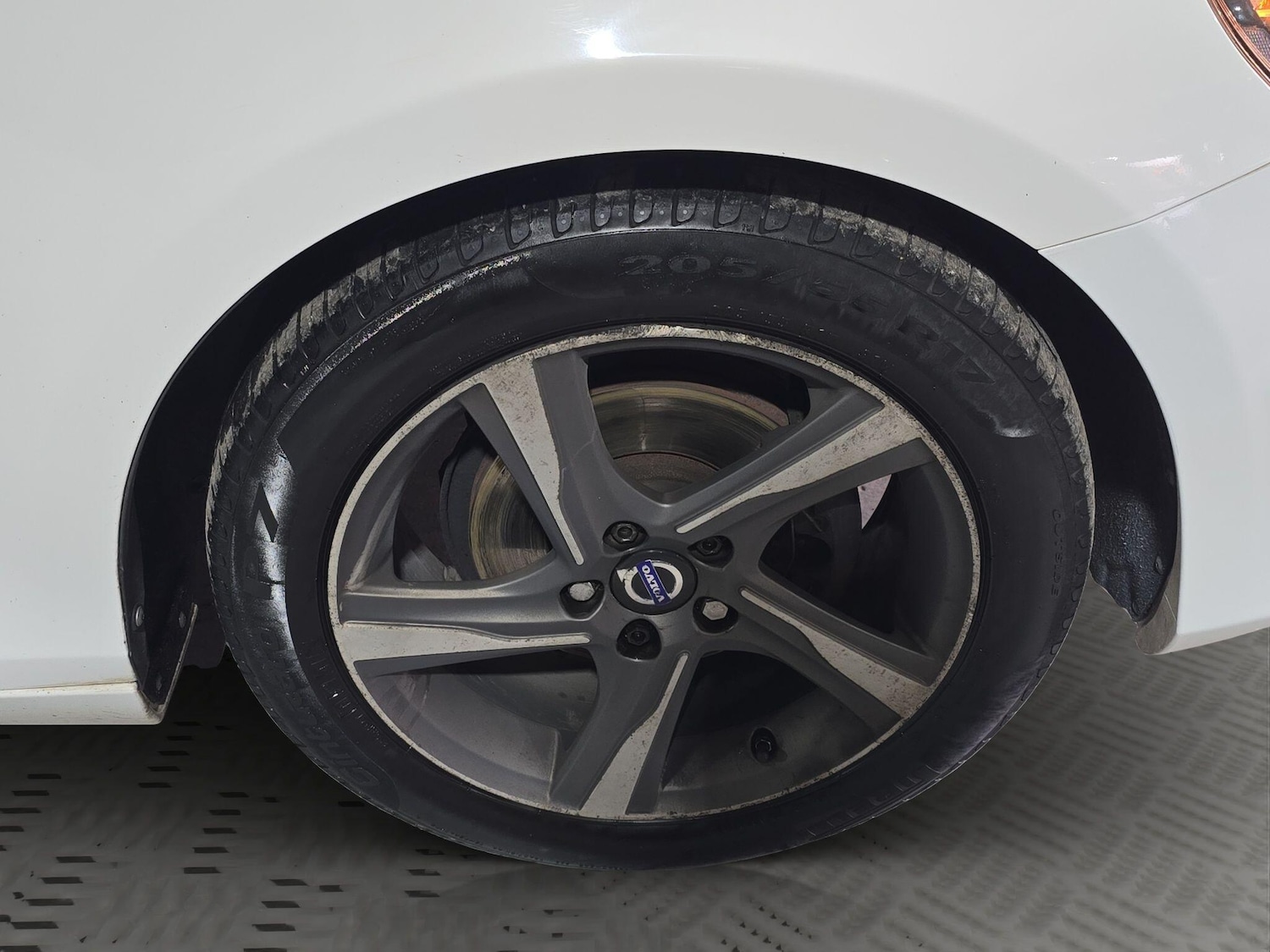 Used Volvo V40 2014 for sale - 78007587: Photo 39