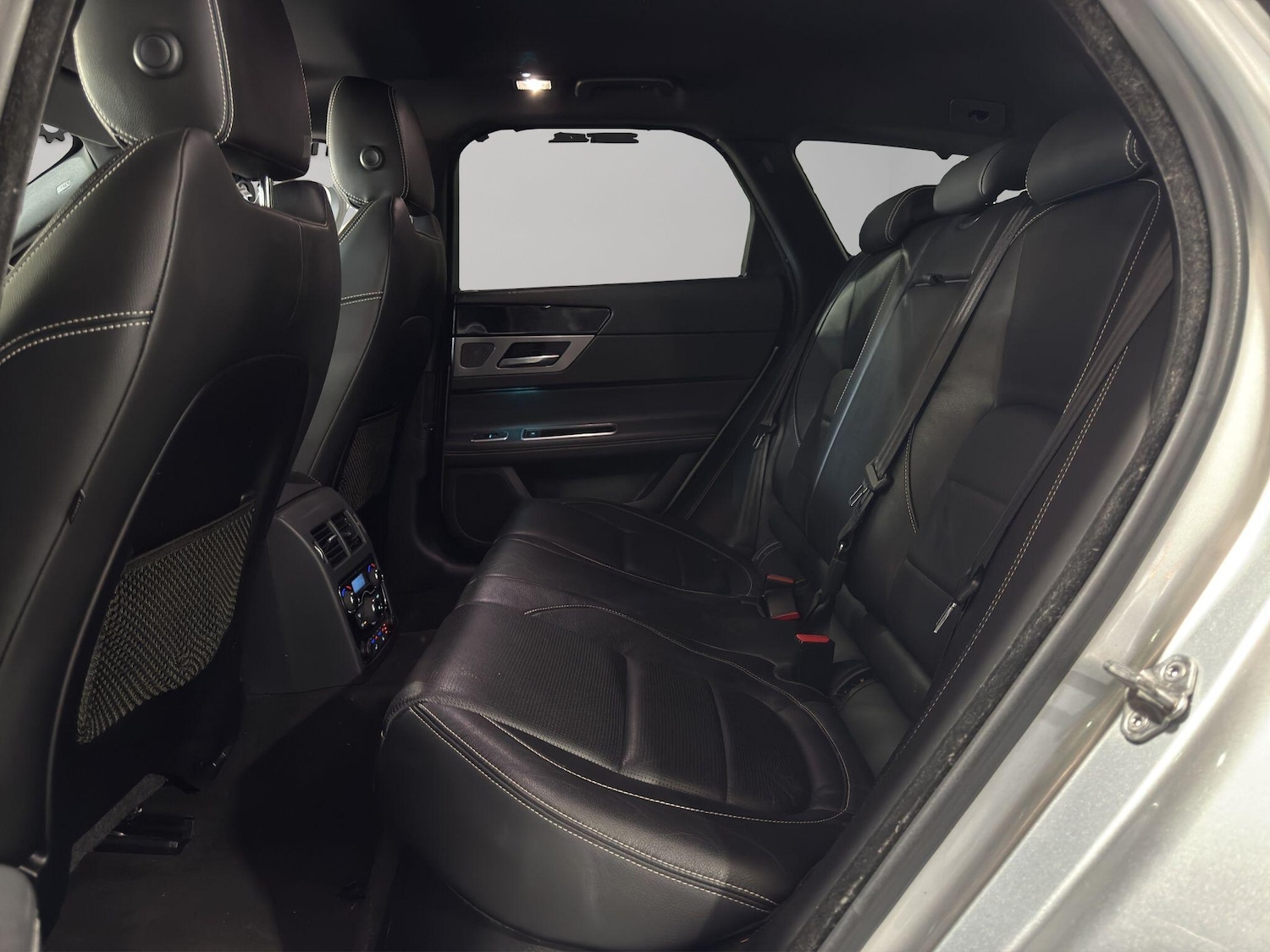 Used Jaguar XF 2018 for sale - 77754181: Photo 15