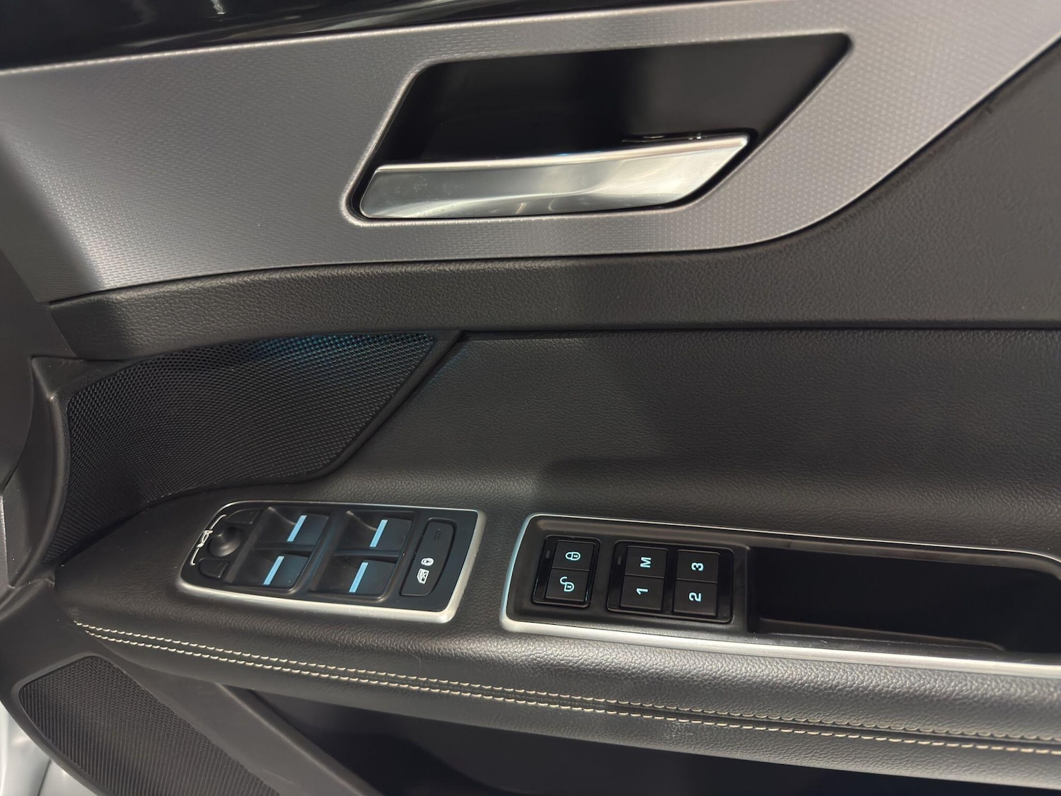 Used Jaguar XF 2018 for sale - 77754181: Photo 27