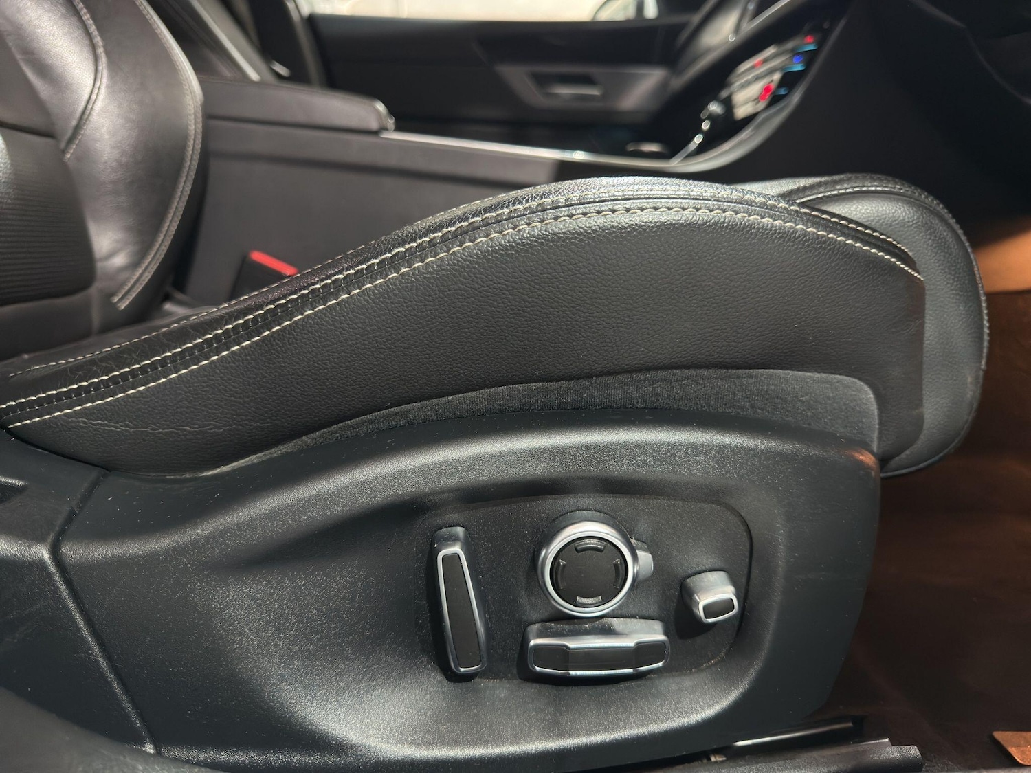 Used Jaguar XF 2018 for sale - 77754181: Photo 28