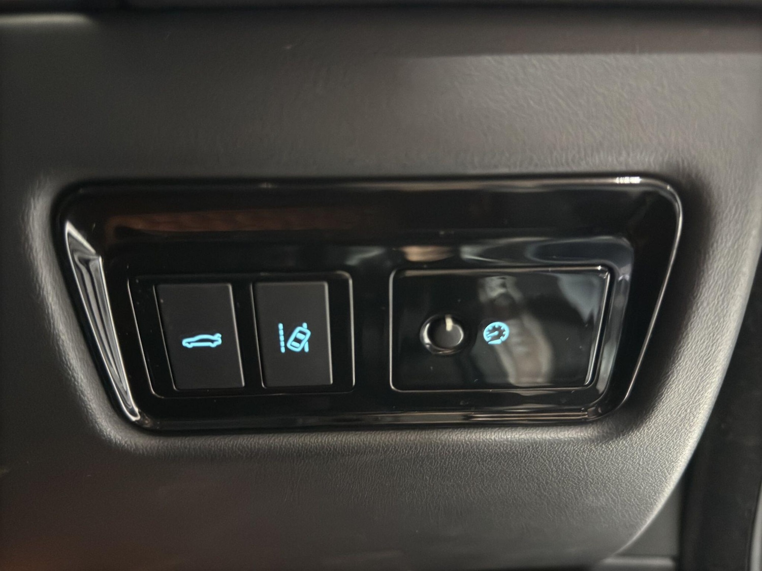 Used Jaguar XF 2018 for sale - 77754181: Photo 29