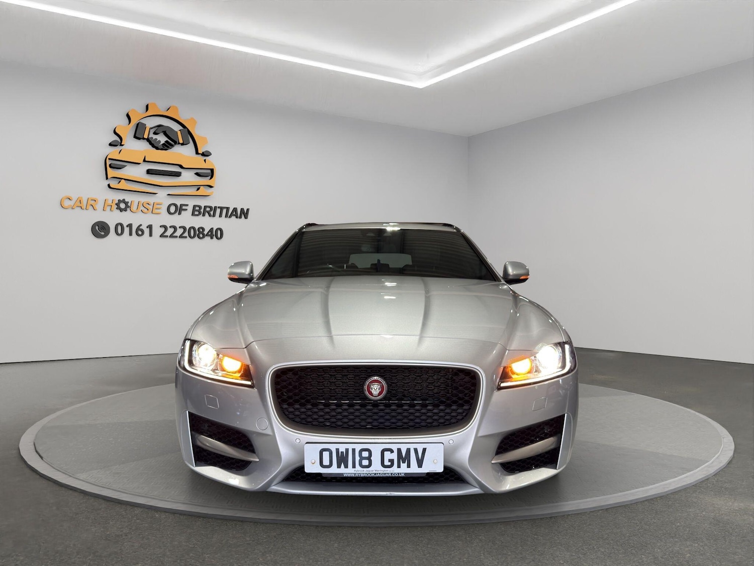Used Jaguar XF 2018 for sale - 77754181: Photo 3
