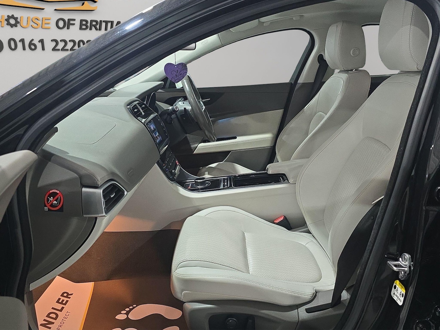 Used Jaguar XE 2017 for sale - 76953057: Photo 12