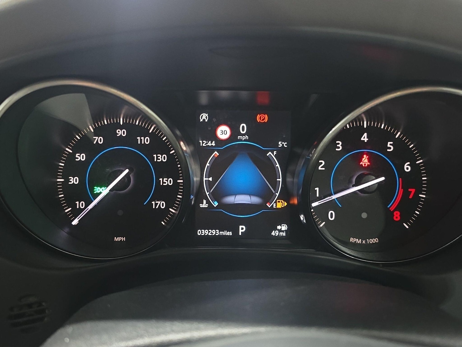 Used Jaguar XE 2017 for sale - 76953057: Photo 17