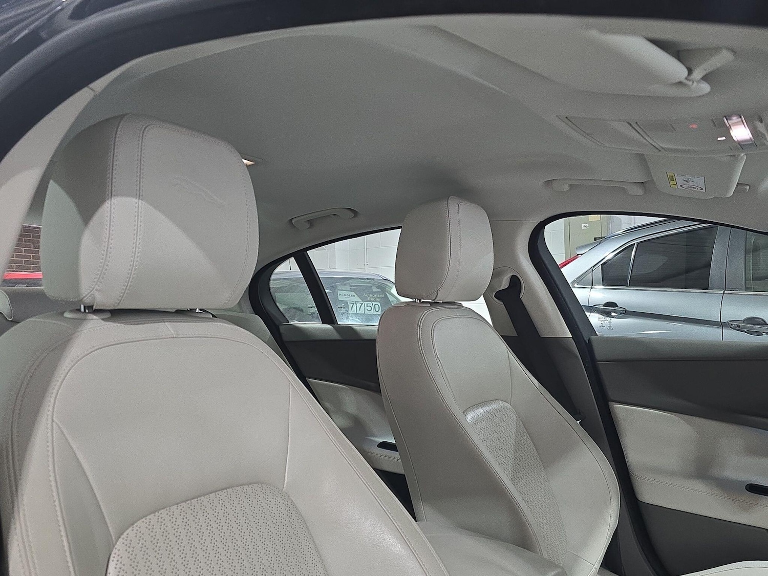 Used Jaguar XE 2017 for sale - 76953057: Photo 20