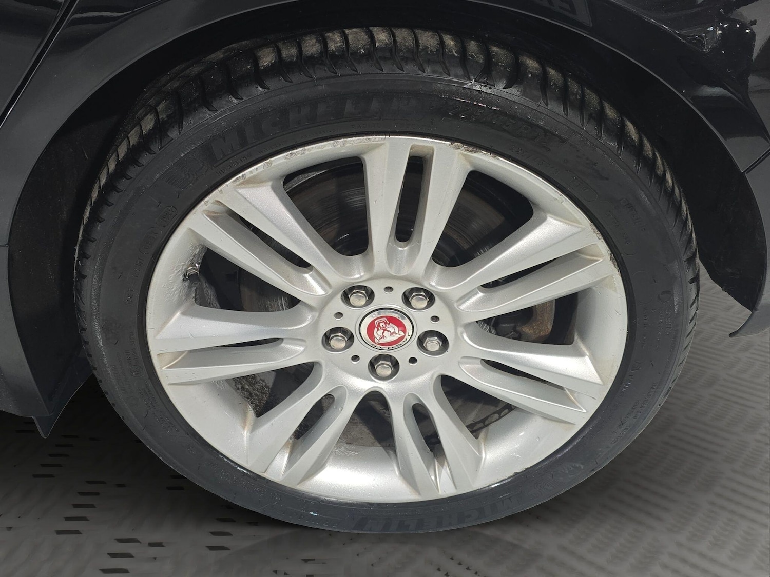 Used Jaguar XE 2017 for sale - 76953057: Photo 37