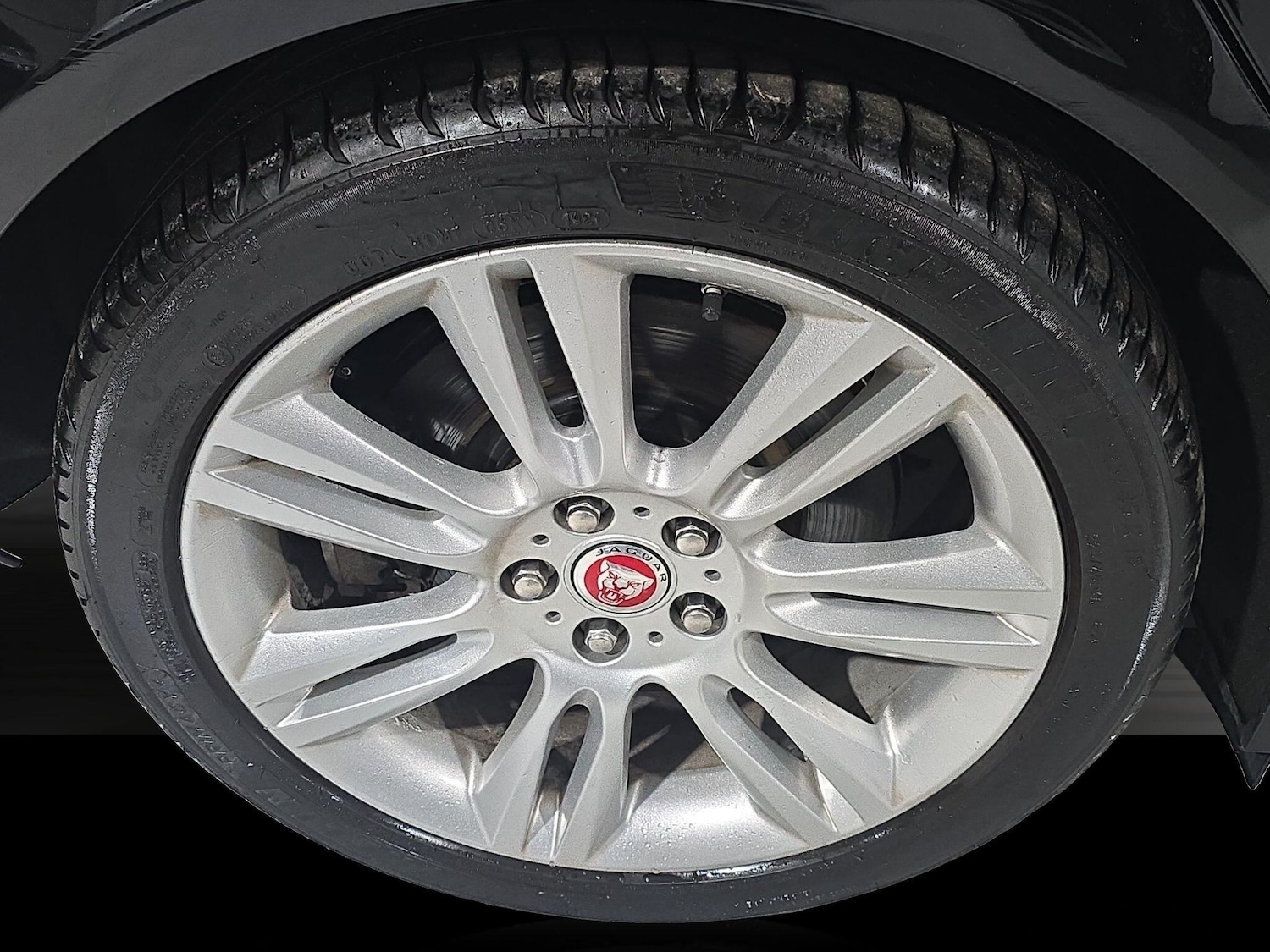 Used Jaguar XE 2017 for sale - 76953057: Photo 38