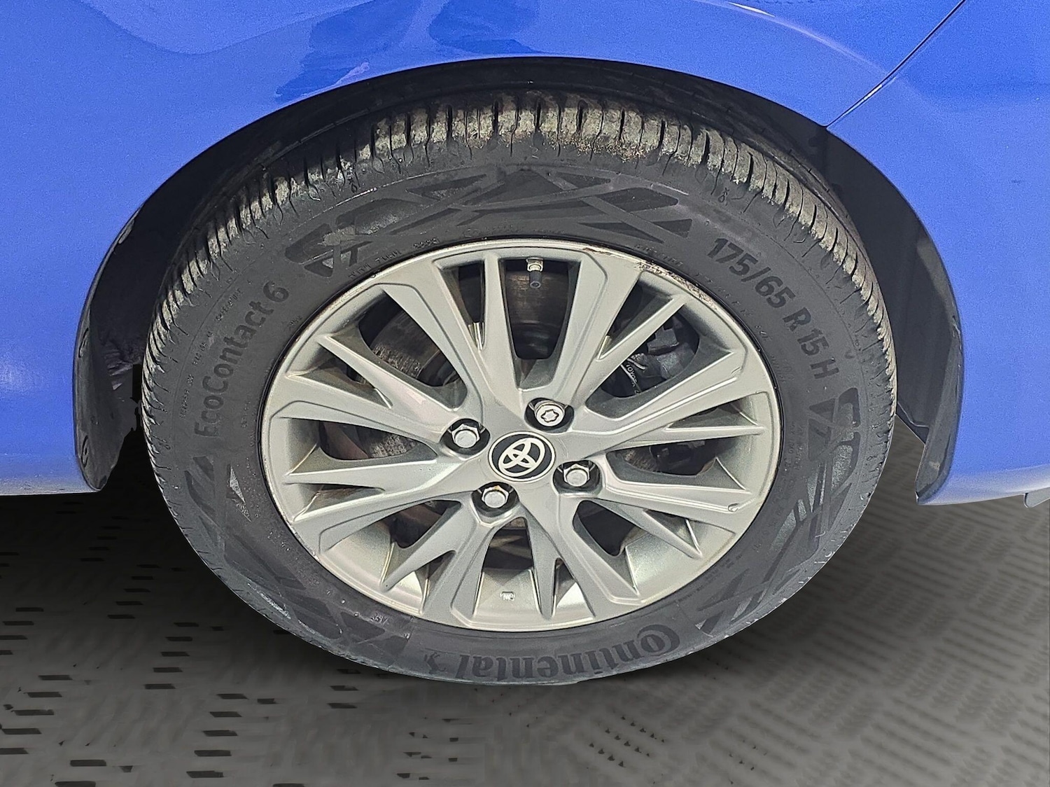 Used Toyota Yaris 2018 for sale - 76152436: Photo 37