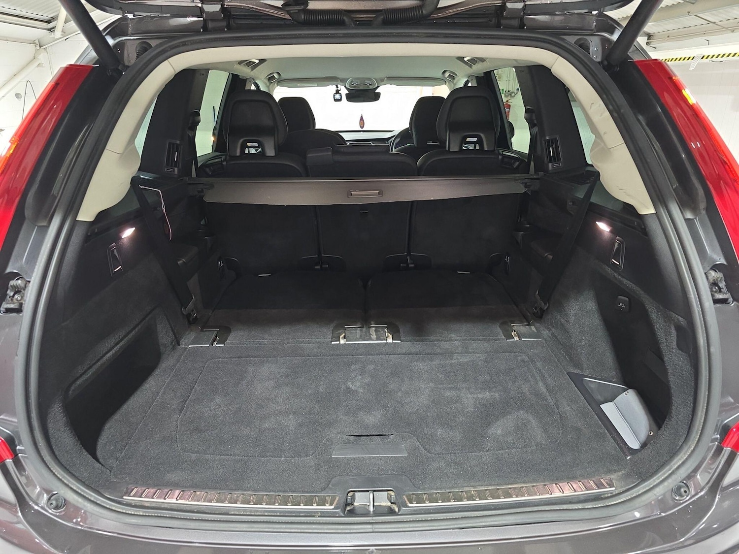 Used Volvo XC90 2023 for sale - 76408407: Photo 13