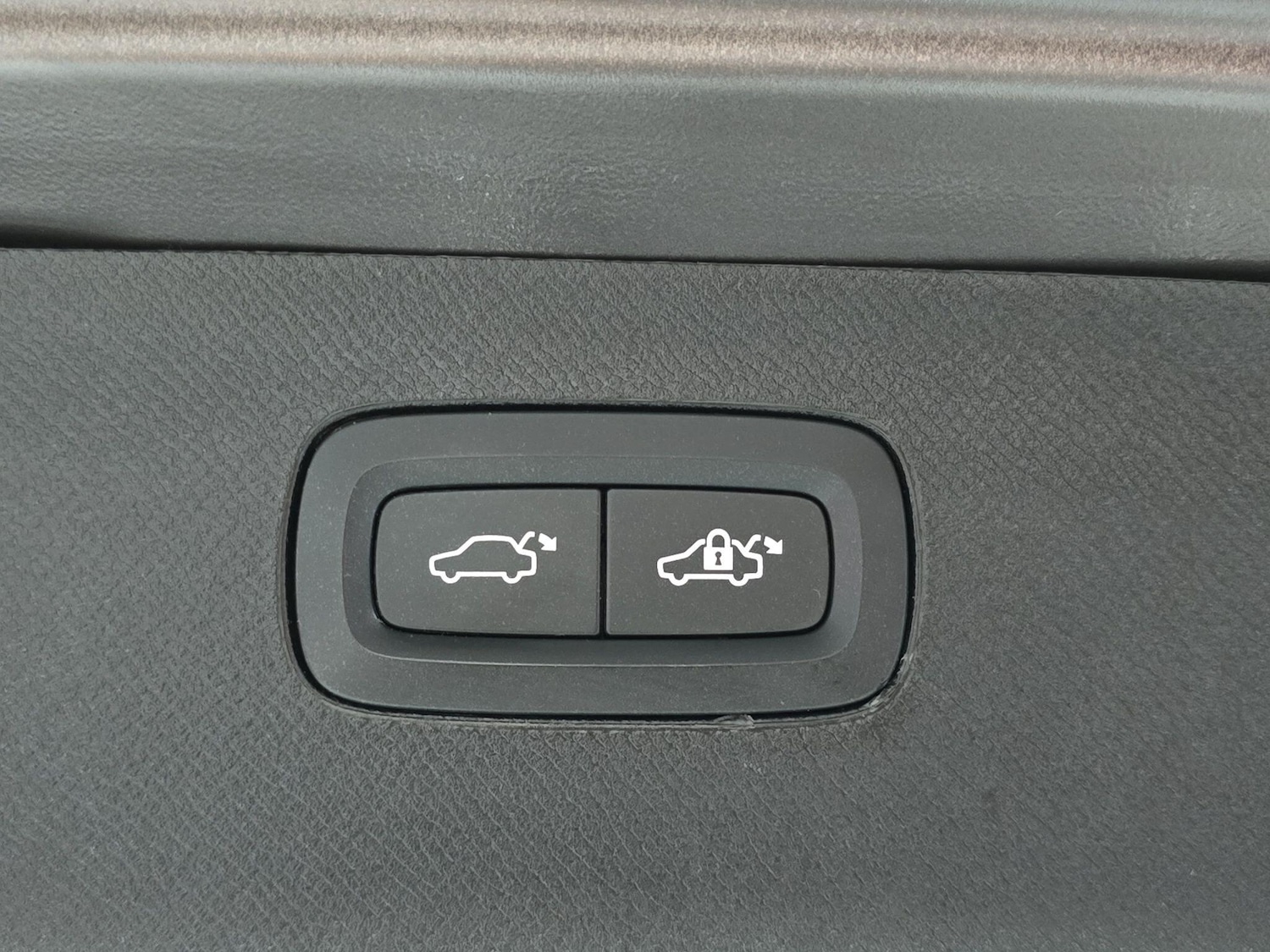 Used Volvo XC90 2023 for sale - 76408407: Photo 36