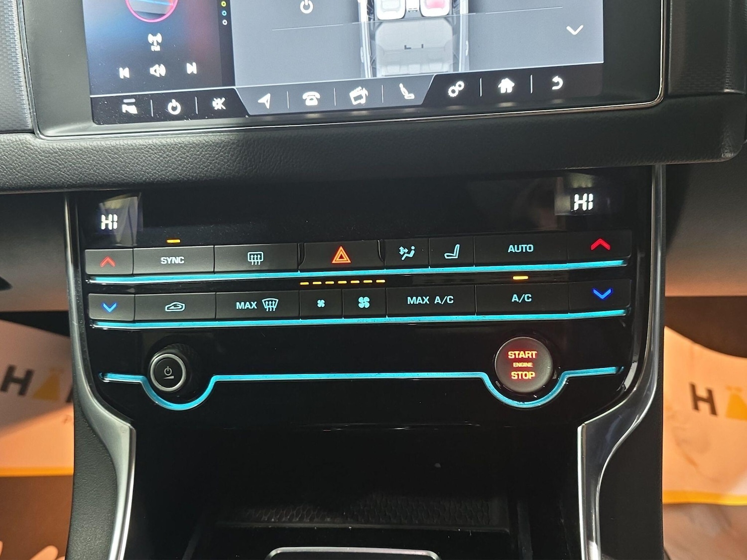 Used Jaguar XF 2019 for sale - 76993398: Photo 18