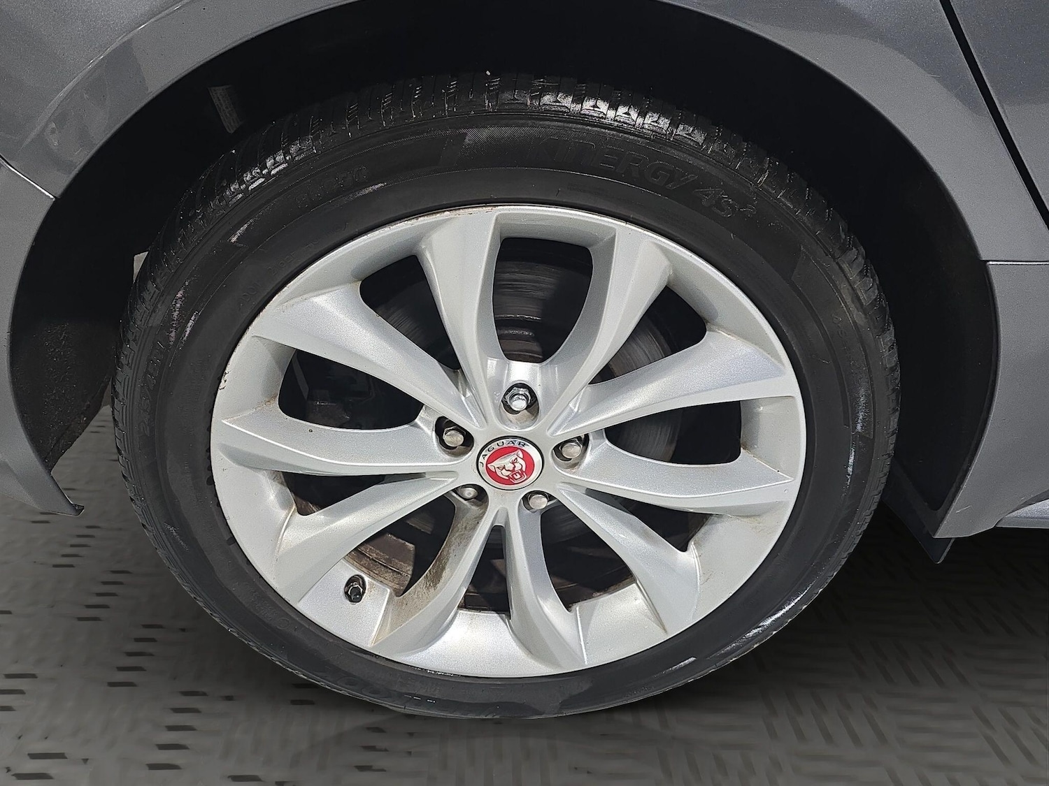 Used Jaguar XF 2019 for sale - 76993398: Photo 31