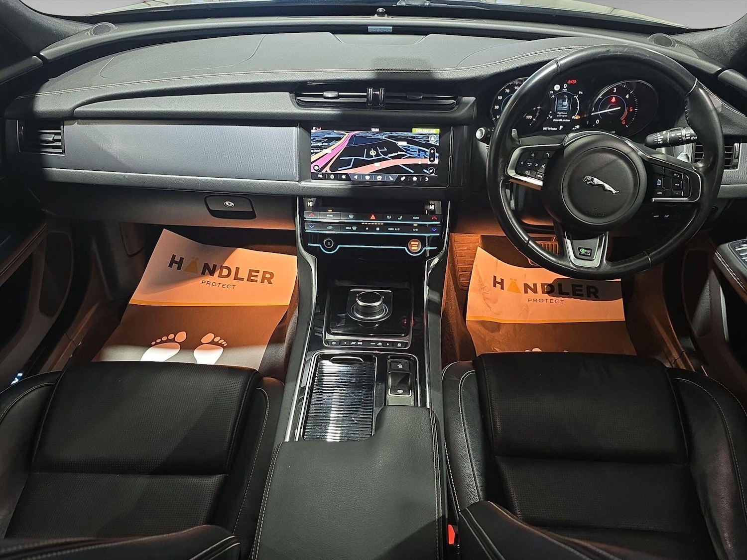 Used Jaguar XF 2019 for sale - 76993398: Photo 9