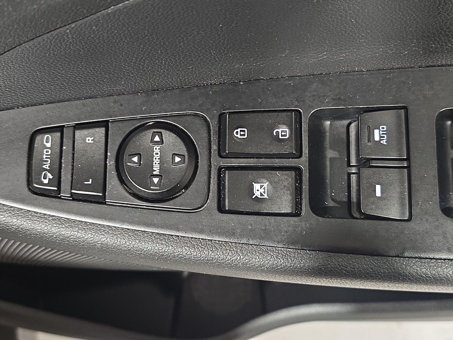 Used Hyundai TUCSON 2018 for sale - 76988007: Photo 26