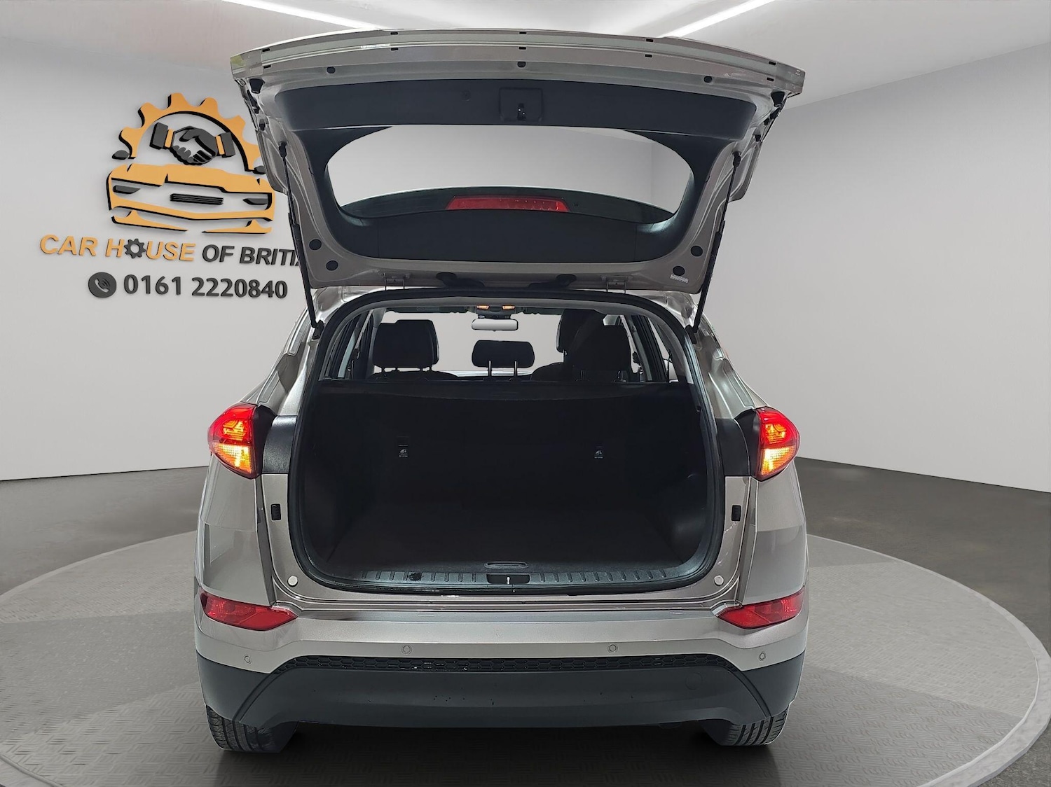 Used Hyundai TUCSON 2018 for sale - 76988007: Photo 30