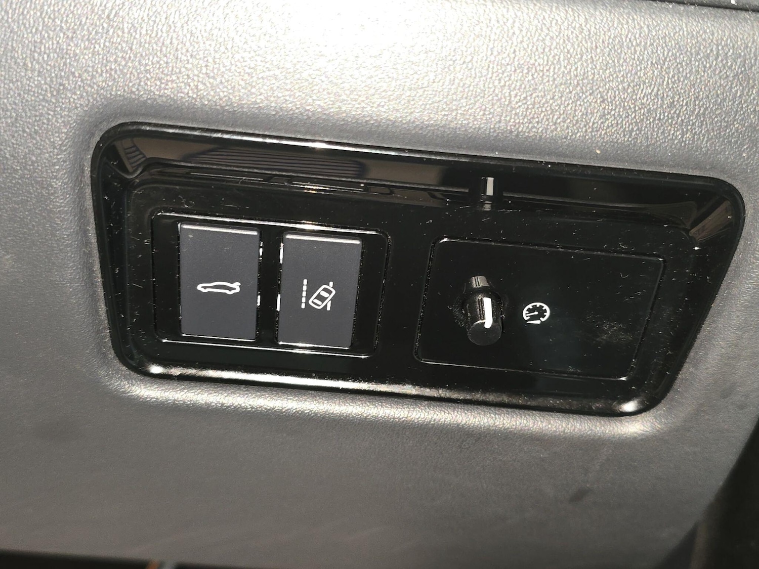 Used Jaguar XE for sale - 76537684: Photo 21