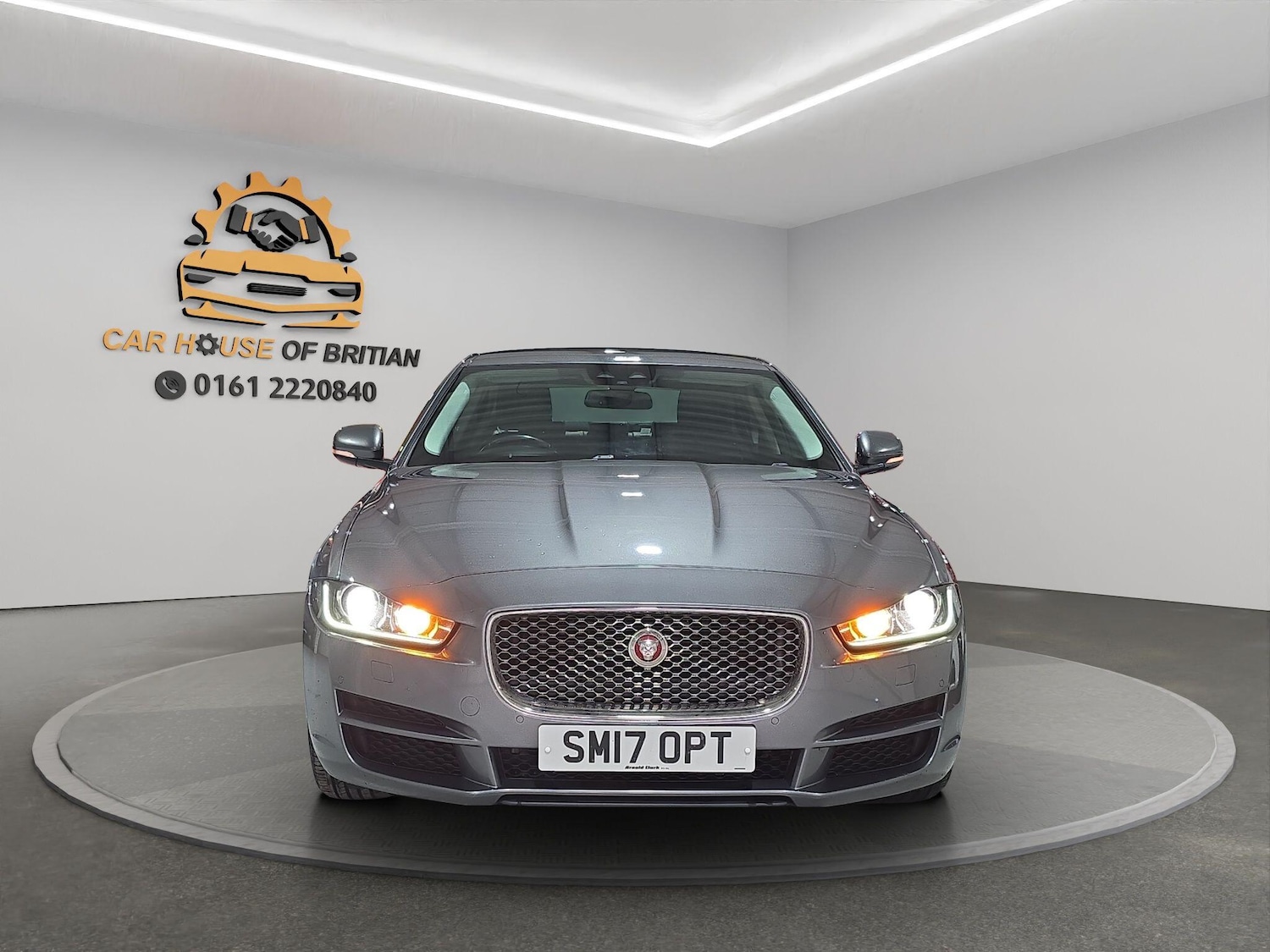Used Jaguar XE for sale - 76537684: Photo 3