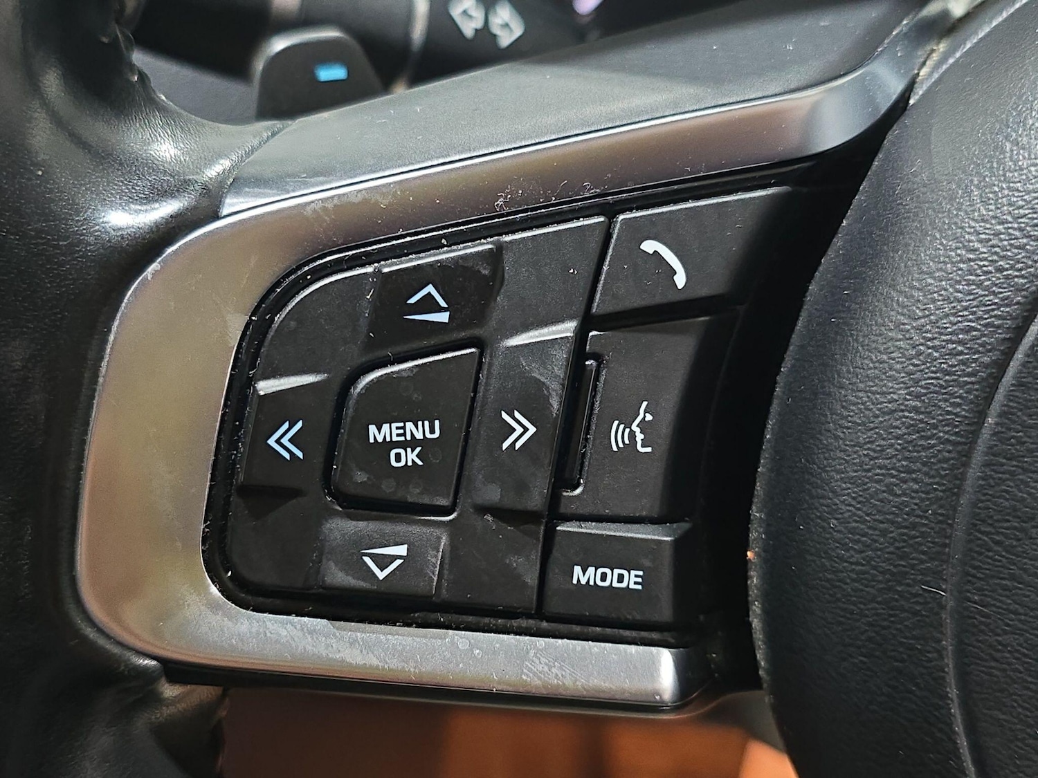 Used Jaguar XE for sale - 76537684: Photo 31