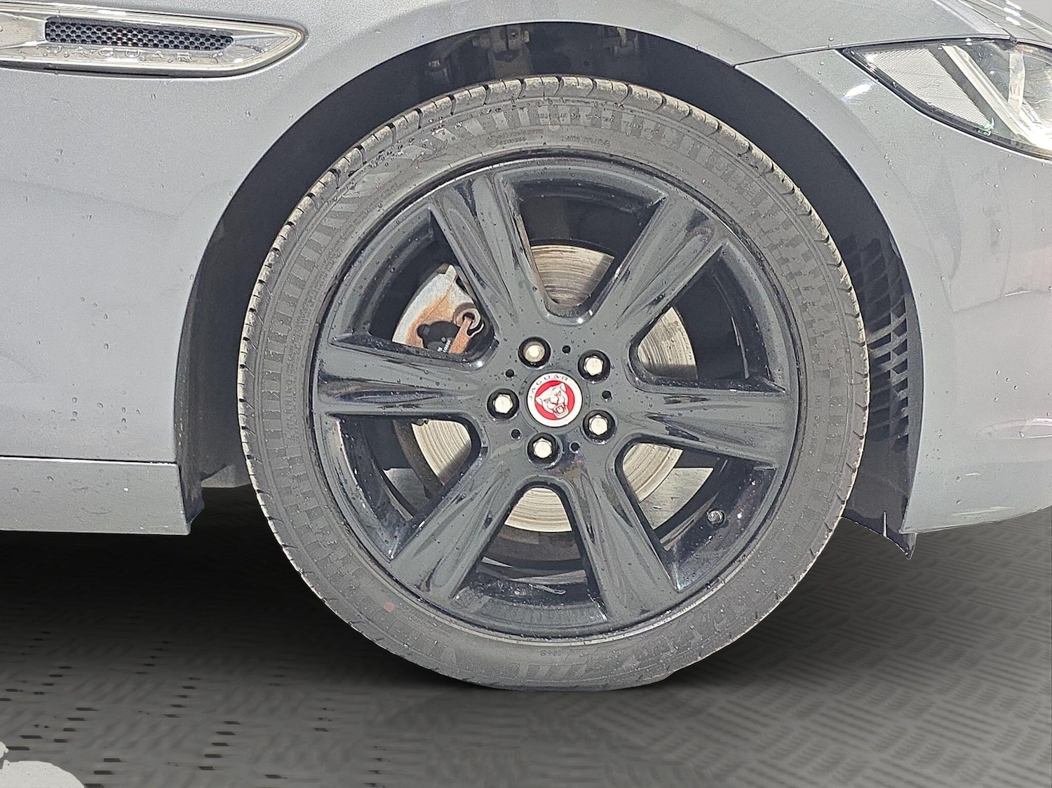 Used Jaguar XE for sale - 76537684: Photo 35