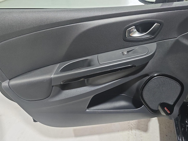 Used Renault Clio 2016 for sale - 76151974: Photo 29