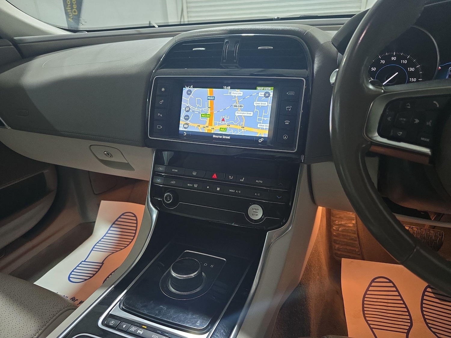 Used Jaguar XE 2017 for sale - 75857360: Photo 17