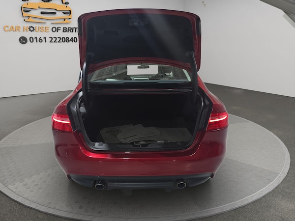 Used Jaguar XE 2017 for sale - 75857360: Photo 25