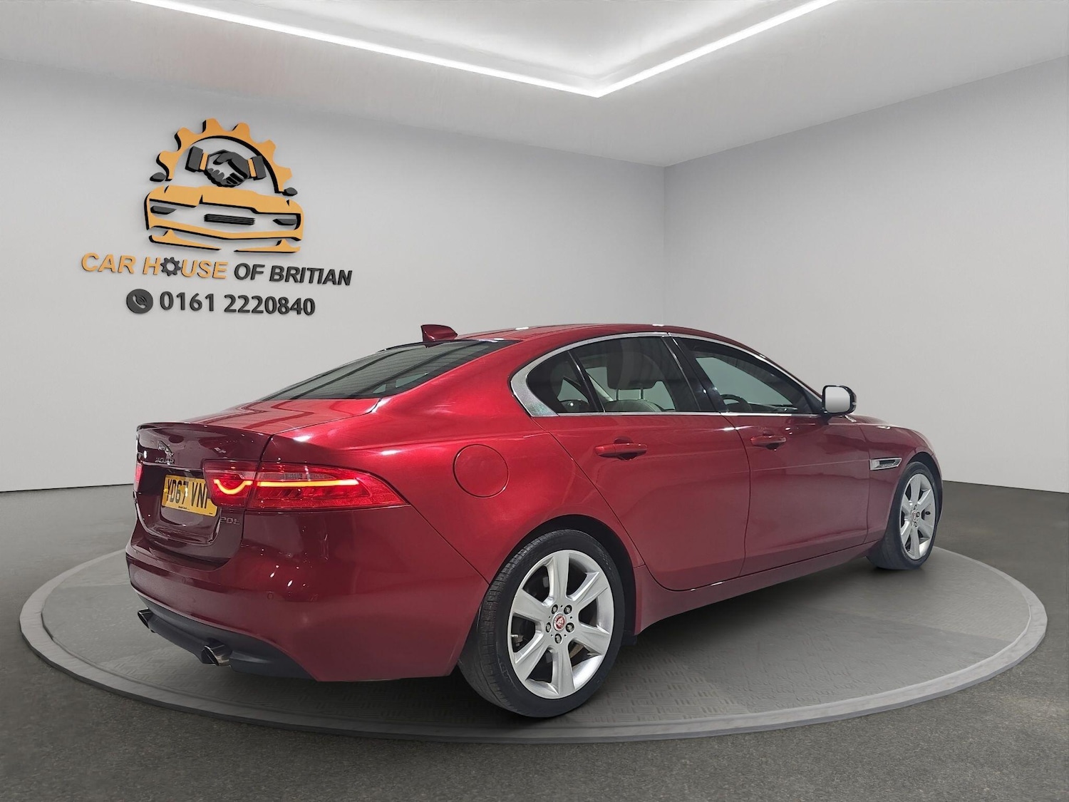 Used Jaguar XE 2017 for sale - 75857360: Photo 5