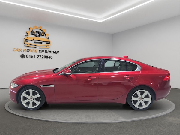 Used Jaguar XE 2017 for sale - 75857360: Photo 8