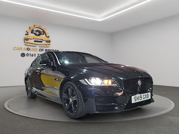 Used Jaguar XF 2019 for sale - 76832597: Photo