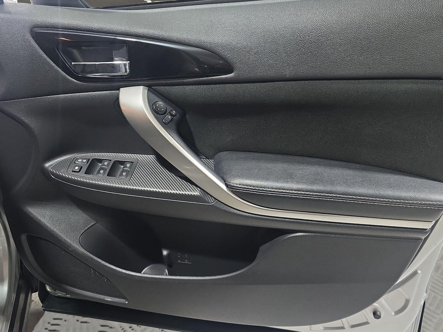 Used Mitsubishi Eclipse Cross 2019 for sale - 77306228: Photo 28