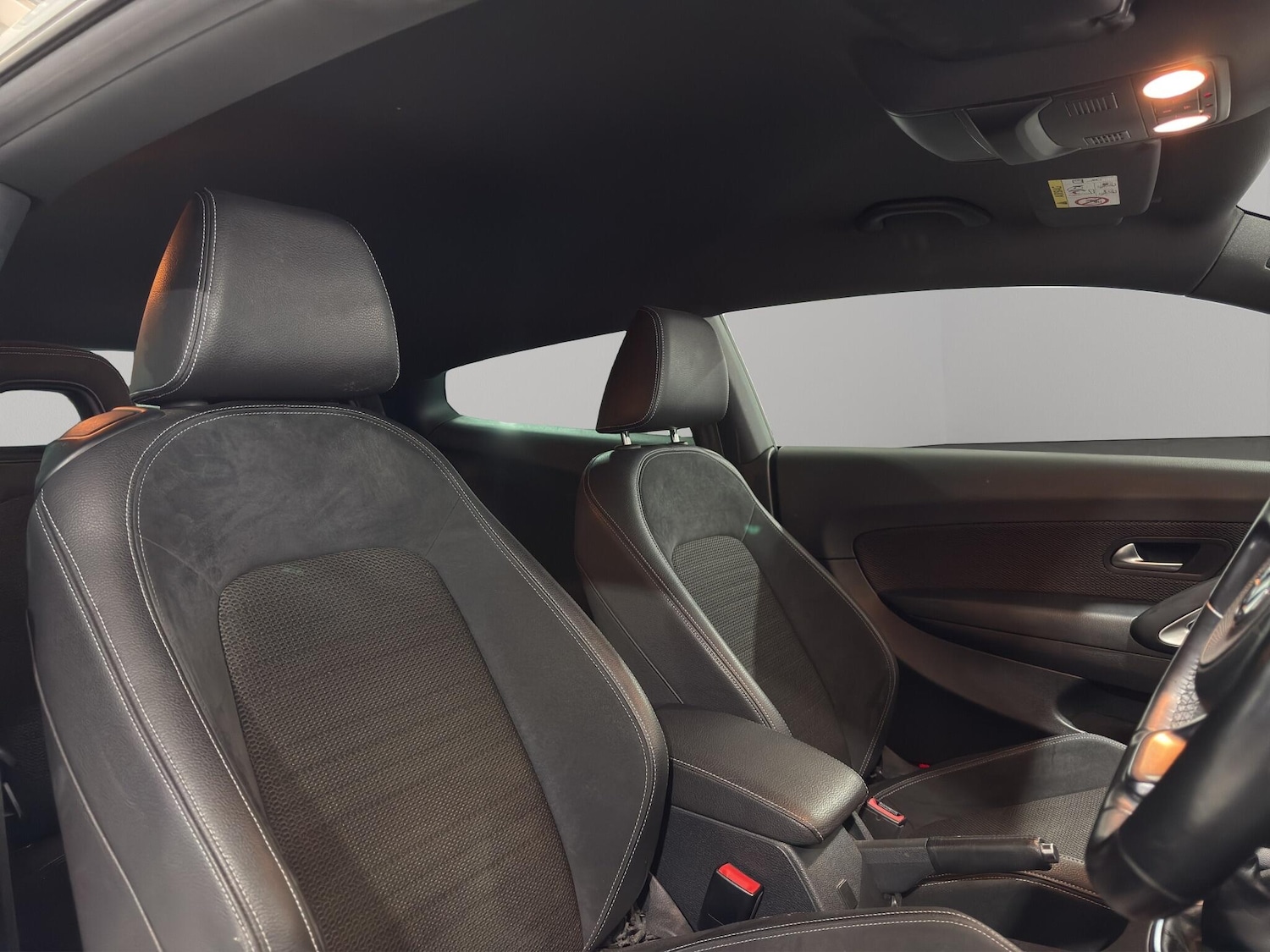 Used Volkswagen Scirocco 2016 for sale - 78058941: Photo 17