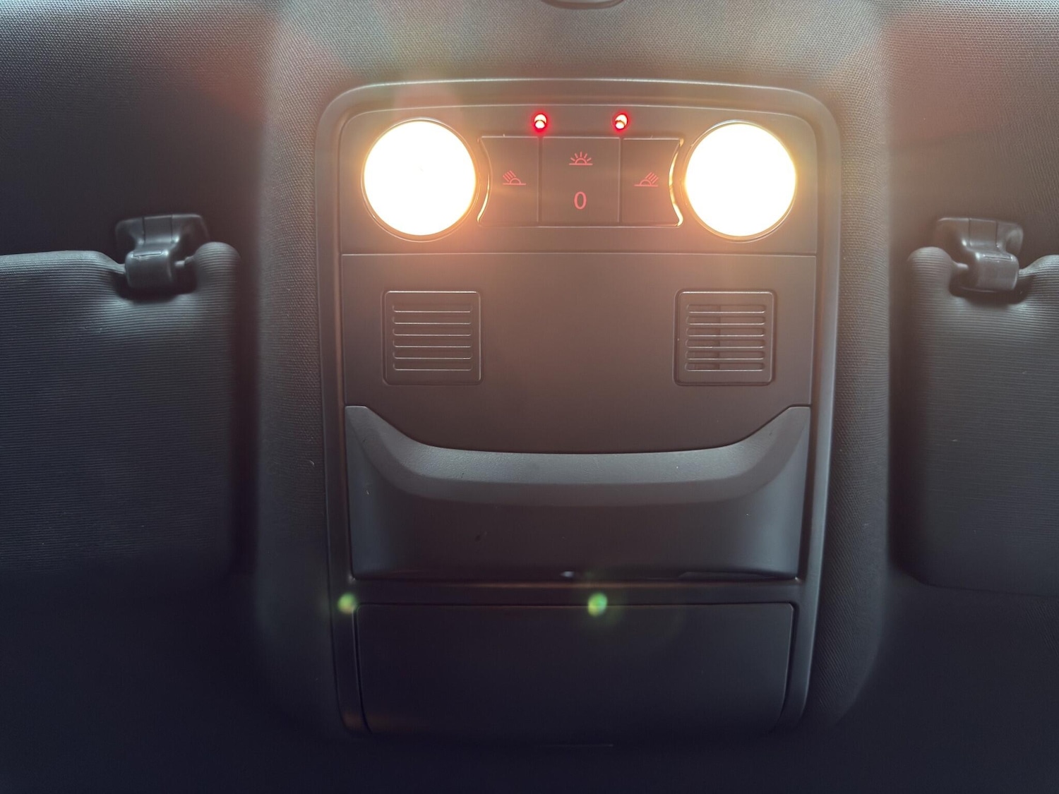 Used Volkswagen Scirocco 2016 for sale - 78058941: Photo 20