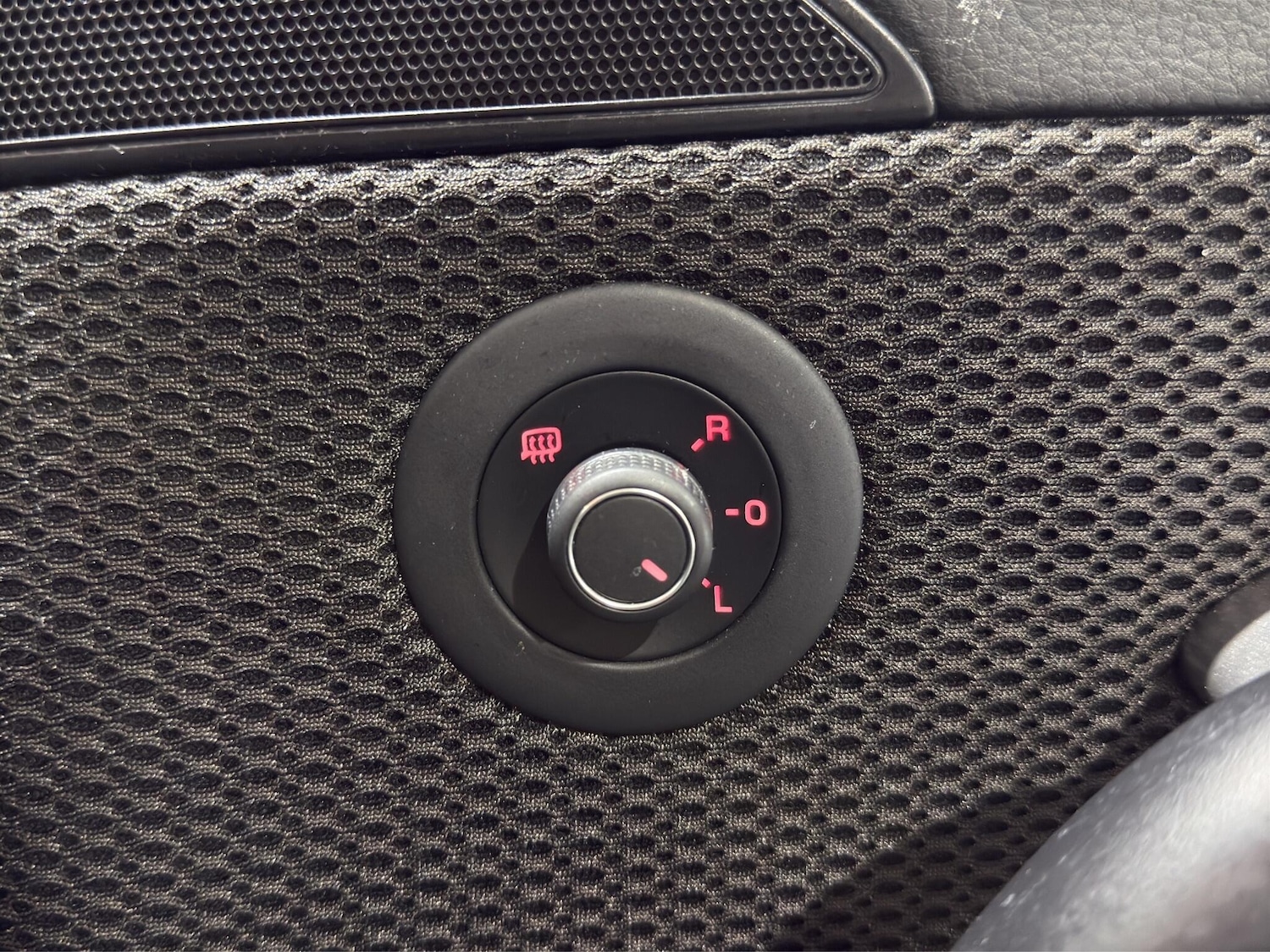 Used Volkswagen Scirocco 2016 for sale - 78058941: Photo 27