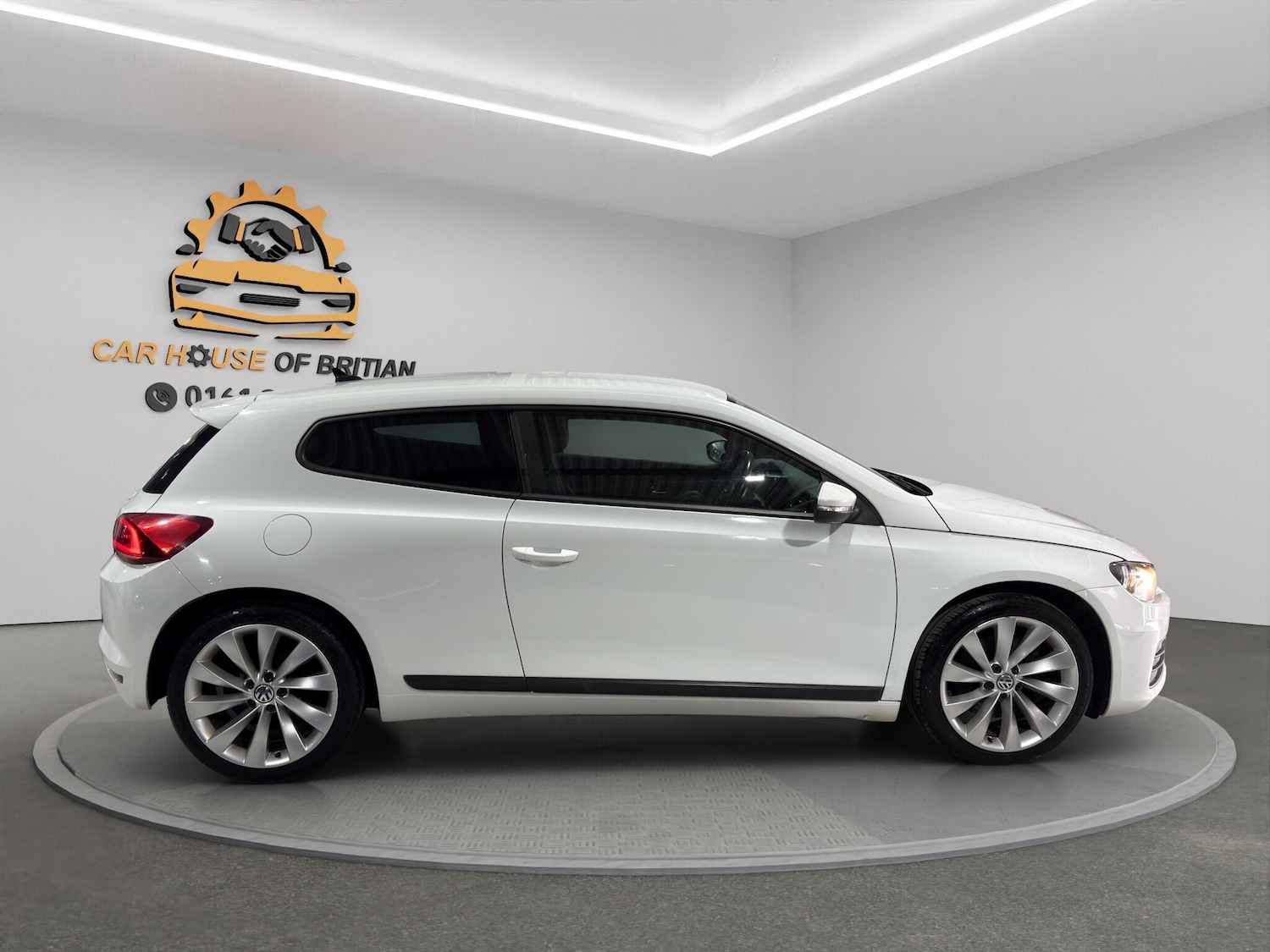 Used Volkswagen Scirocco 2016 for sale - 78058941: Photo 5
