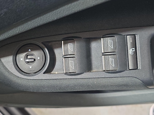 Used Ford C-Max 2012 for sale - 74653300: Photo 25