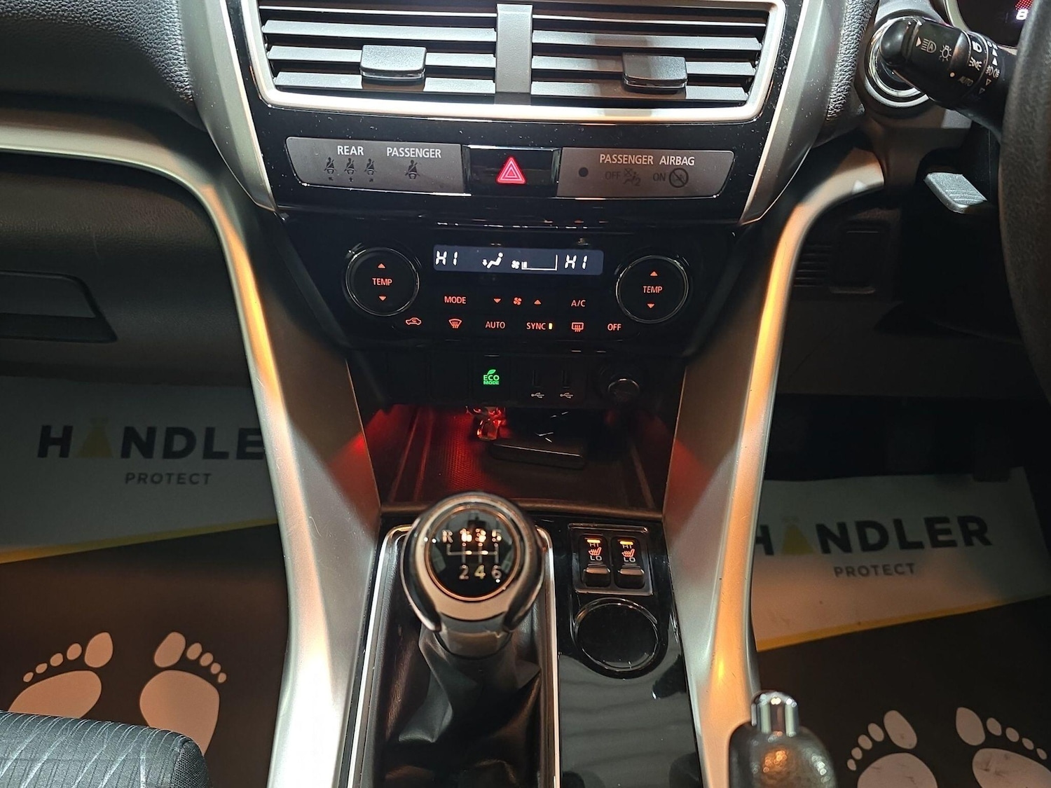 Used Mitsubishi Eclipse Cross 2018 for sale - 76990976: Photo 11