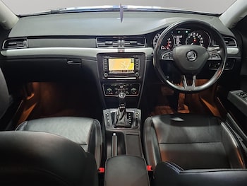 Used Skoda Superb 2015 for sale - 77174454: Photo
