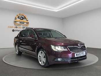 Used Skoda Superb 2015 for sale - 77174454: Photo