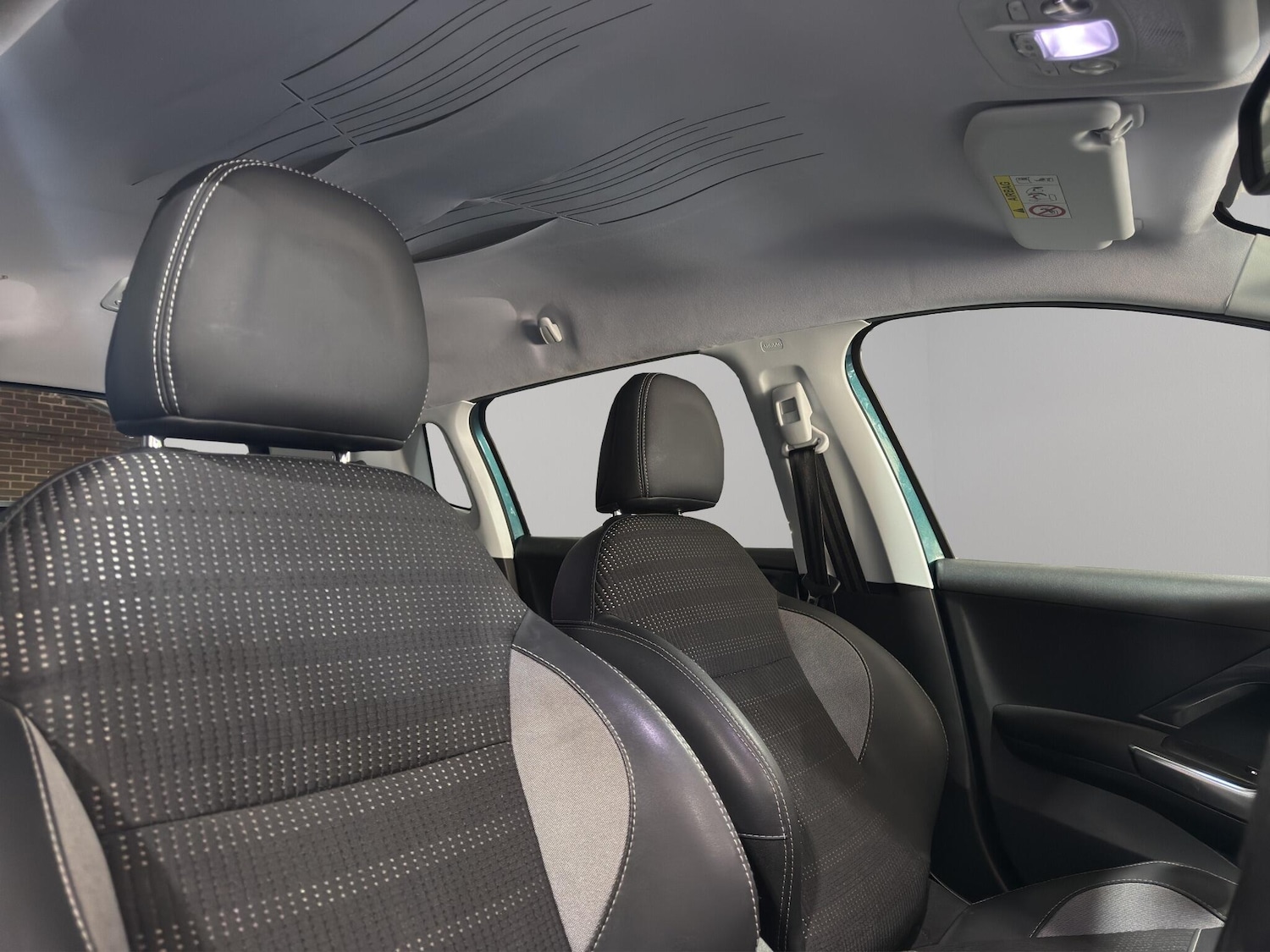 Used Peugeot 2008 2018 for sale - 77898287: Photo 12