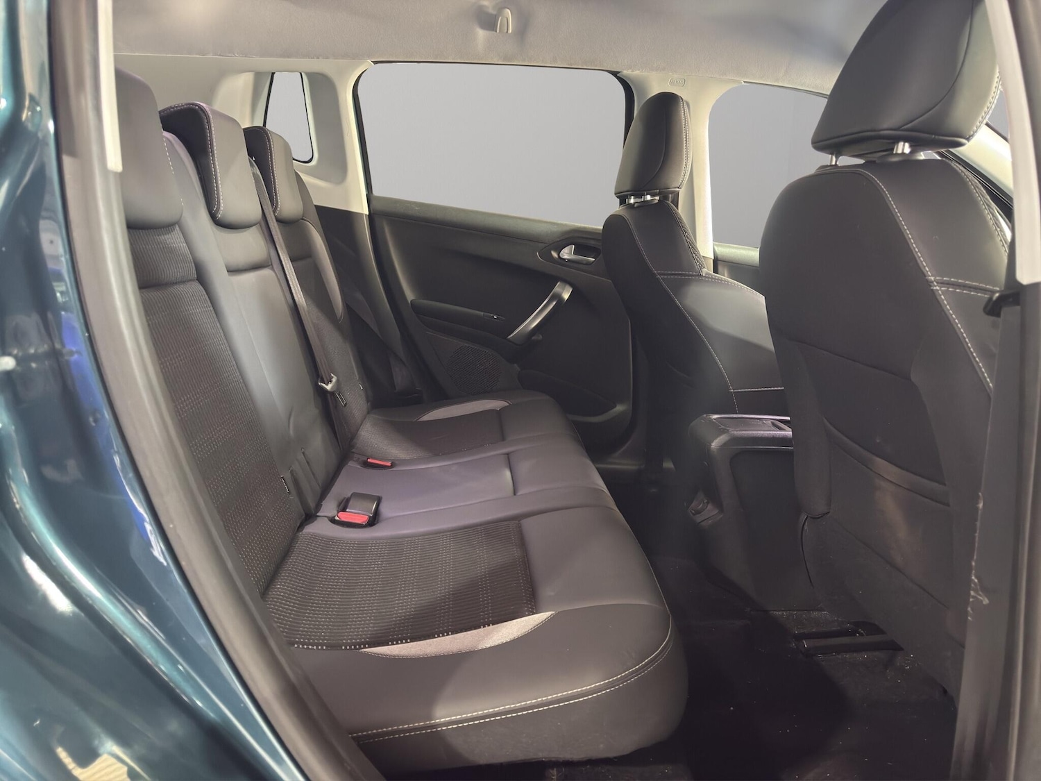 Used Peugeot 2008 2018 for sale - 77898287: Photo 13