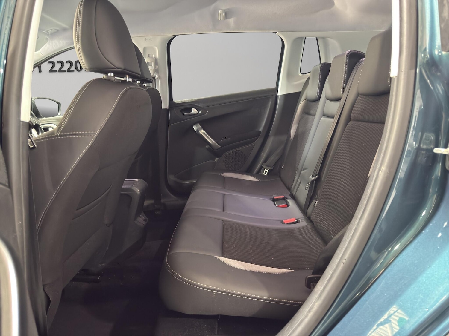 Used Peugeot 2008 2018 for sale - 77898287: Photo 14