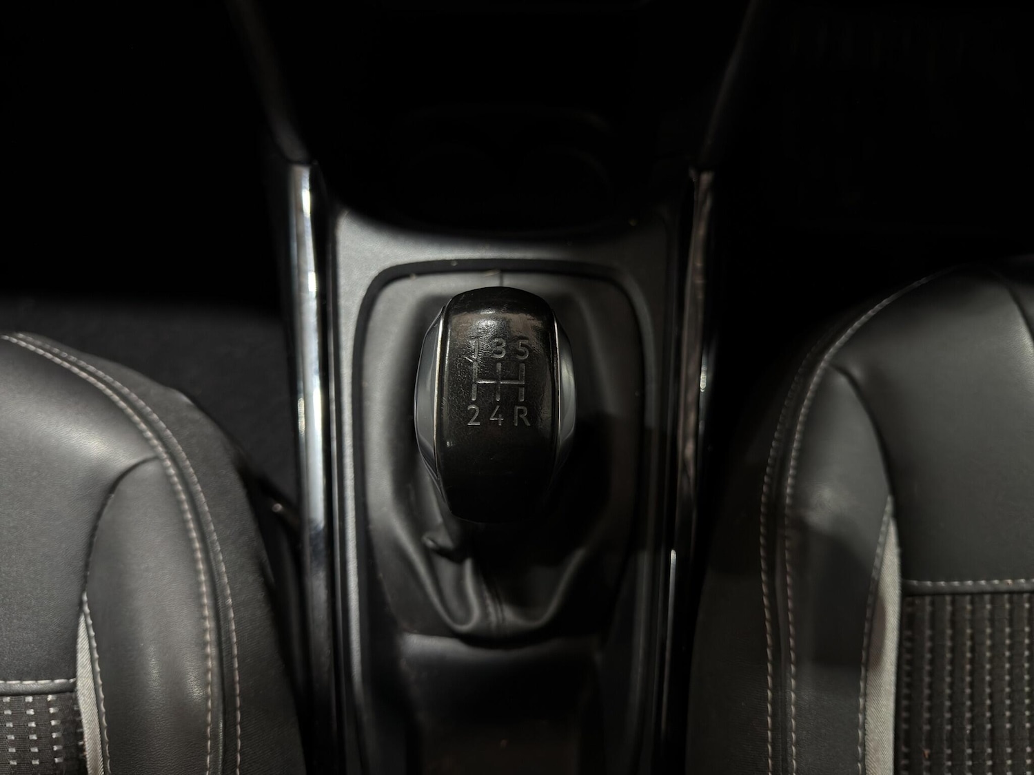 Used Peugeot 2008 2018 for sale - 77898287: Photo 20